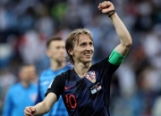 -包含Rookie巅峰对决，姆巴佩与90激战TES分钟，战术调整胜负难料！的词条